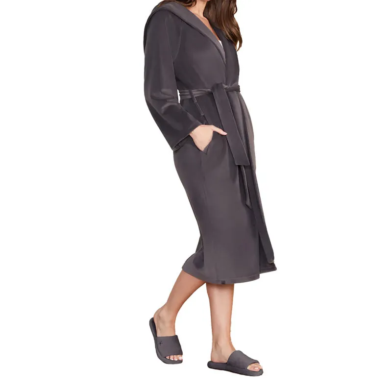 BAREFOOT DREAMS | LuxeChic Hooded Robe
