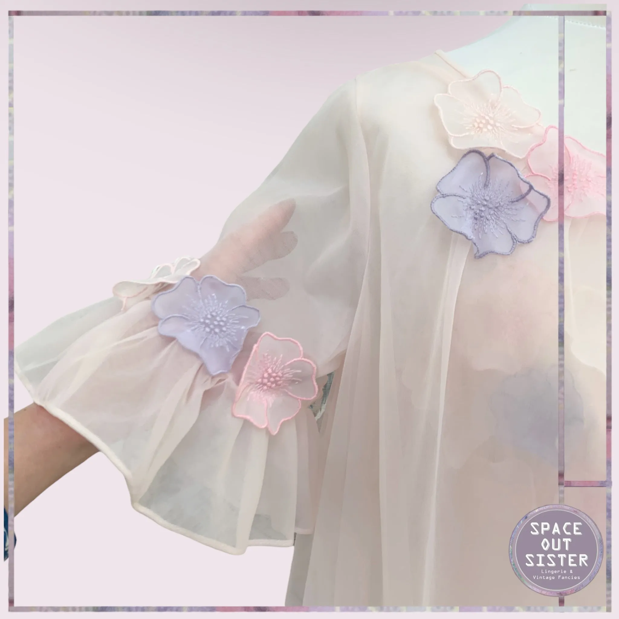 Circa 1950s Vintage Warner’s Peignoir Set