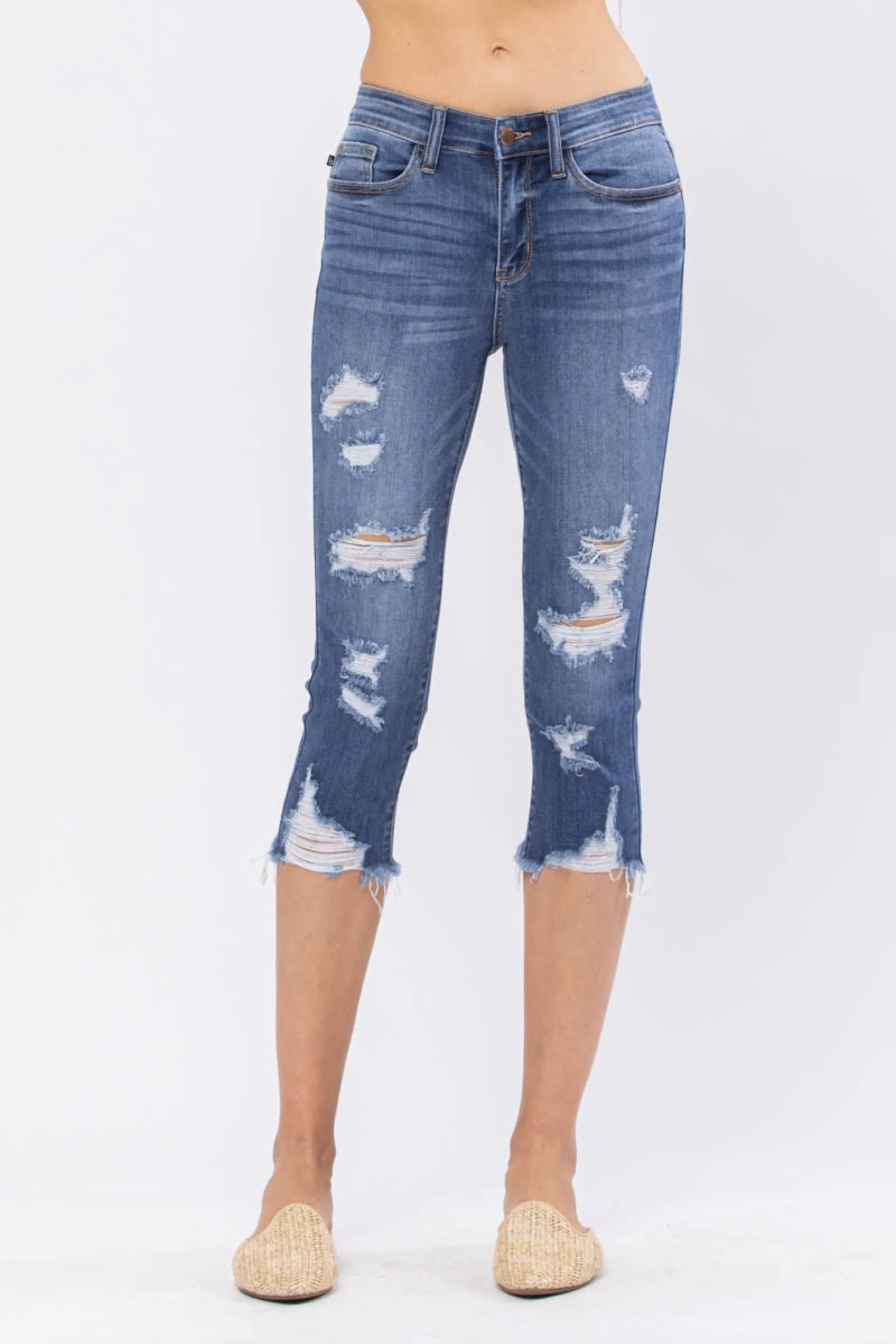 JUDY BLUE PLUS SIZE Raw Hem Cuff Capri