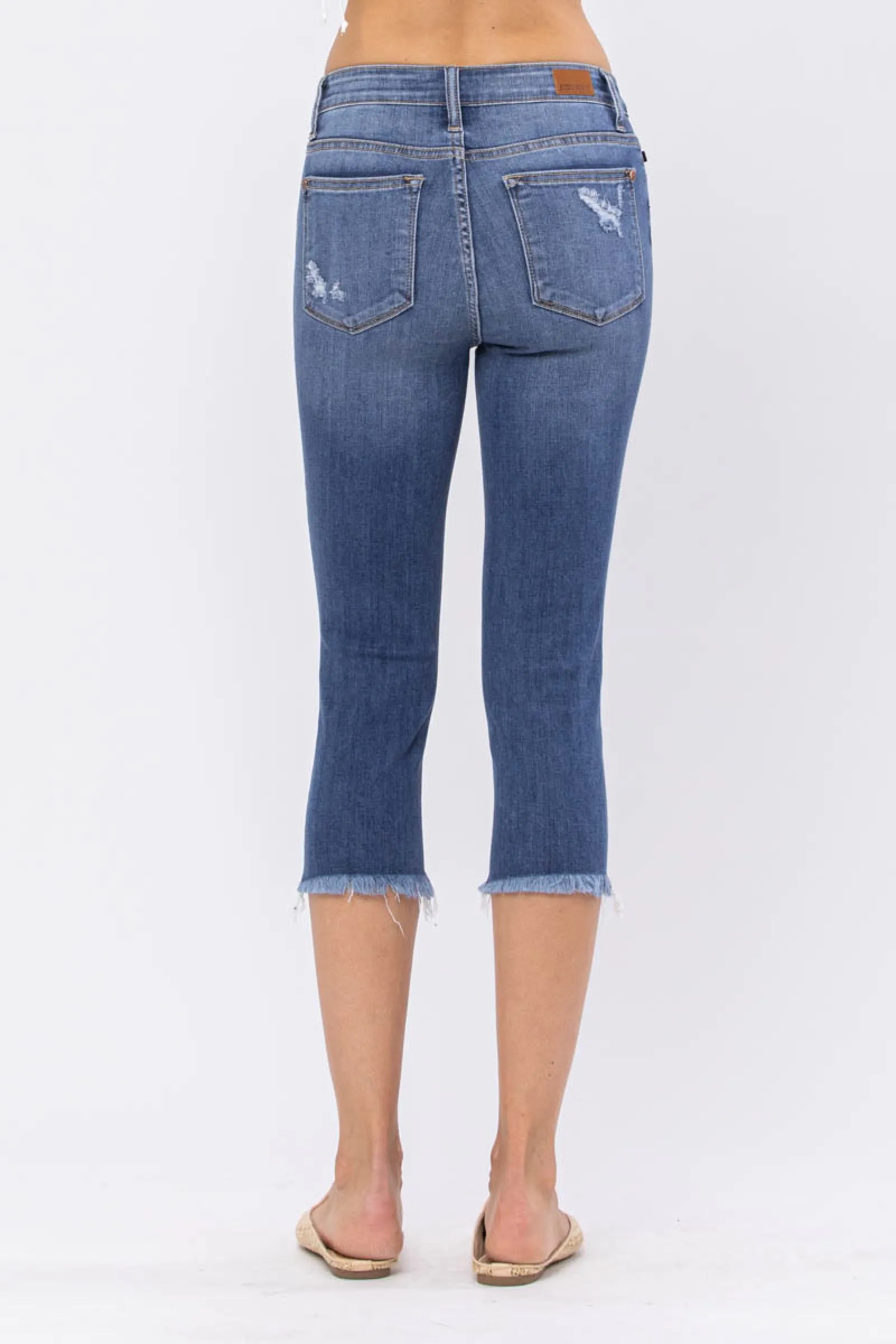 JUDY BLUE PLUS SIZE Raw Hem Cuff Capri