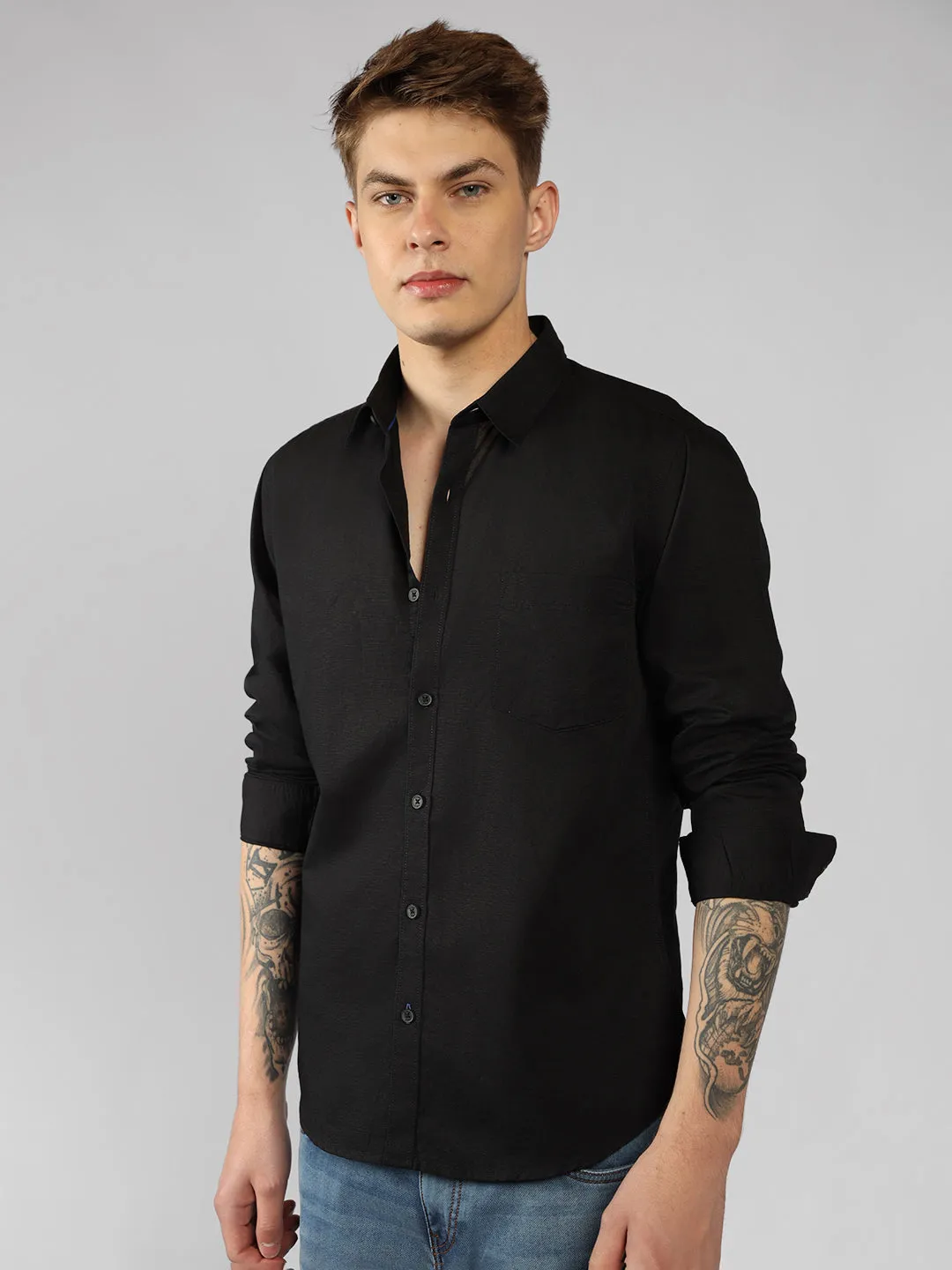Men's Black Solid Spread Collar Full Sleeve Regular Fit Shirt