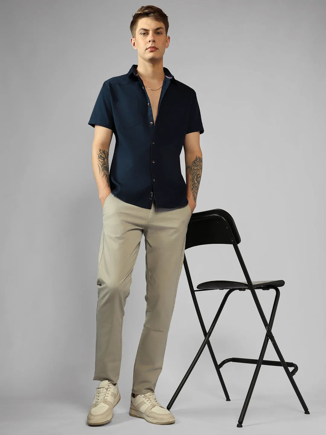Men's Navy Blue Solid Spread Collar Short Sleeves Relaxed Fit Casual Shirt